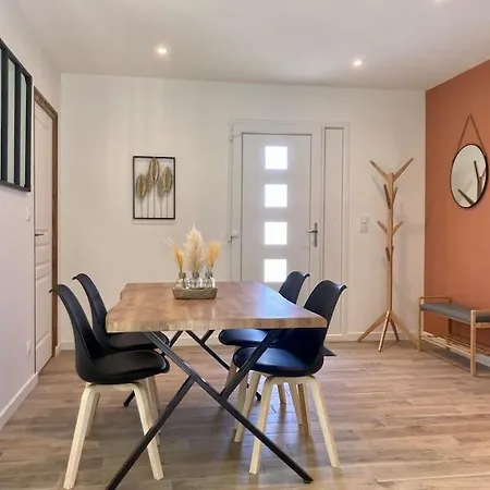 Hébergement de vacances Maison Neuve à Deux Pas Du Mont Beauvoir (Manche)